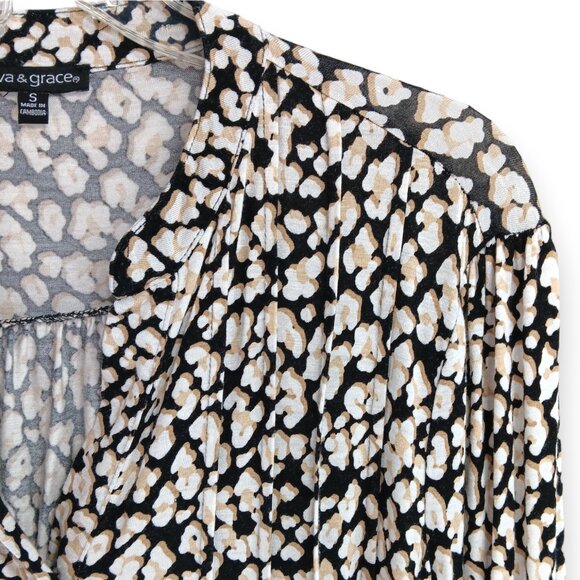 AVA & GRACE-Women's Pleated 3/4 Sleeve-SMALL-Floral-Black with White-Tan Flowers - Picture 8 of 12